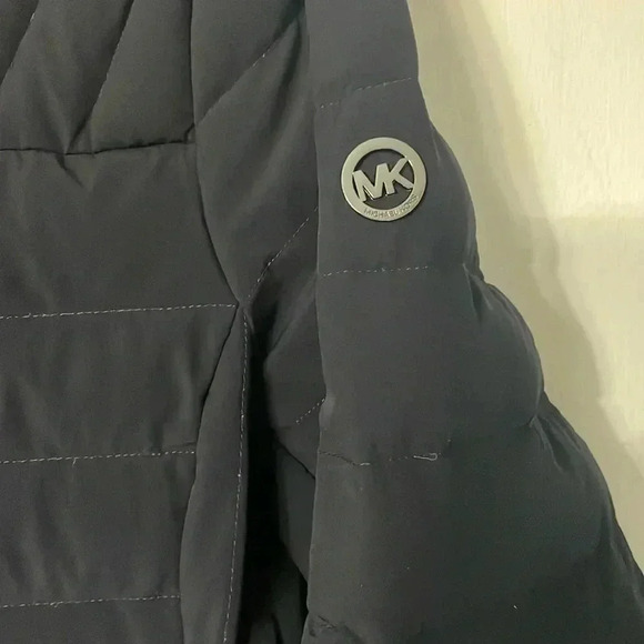 Michel Kors packable down jacket - Picture 3 of 9